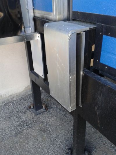 tope metálico para muelles de carga