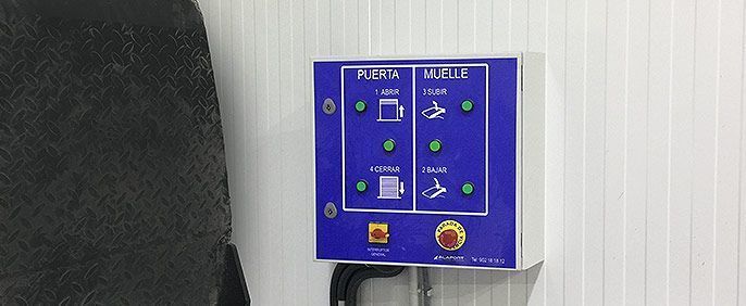 Panel de control del muelle vertical